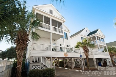 Welcome to your dream coastal getaway! Perfectly situated - photo 2