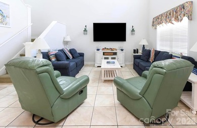 Welcome to your dream coastal getaway! Perfectly situated - photo 3