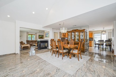 Welcome to 274 Retford Avenue! This beautiful broadside ranch is - photo 12