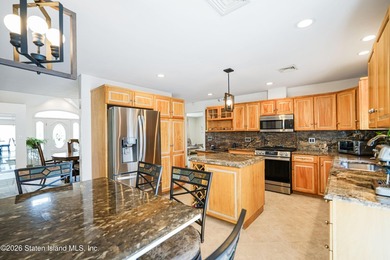 Welcome to 274 Retford Avenue! This beautiful broadside ranch is - photo 21