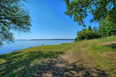 Discover a rare UNRESTRICTED waterfront retreat on Toledo Bend - photo 32