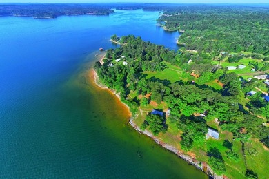 Discover a rare UNRESTRICTED waterfront retreat on Toledo Bend - photo 36