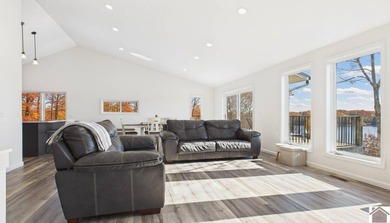 Spectacular views. Prime marina location. Investor-ready - photo 9