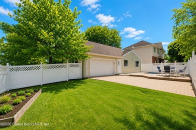 Welcome to 274 Retford Avenue! This beautiful broadside ranch is - photo 40