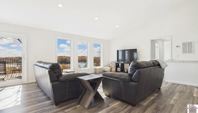 Spectacular views. Prime marina location. Investor-ready - photo 10