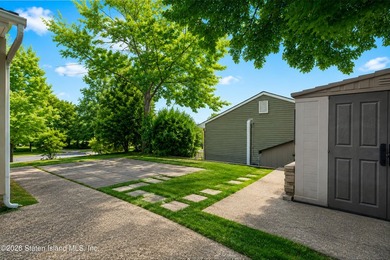 Welcome to 274 Retford Avenue! This beautiful broadside ranch is - photo 41