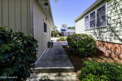 Nestled in one of New Bern's most established and sought-after - photo 50