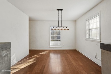 Come Check out this wonderful home in the secluded neighborhood - photo 5