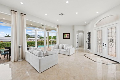 Stunning deep-water point-lot estate in exclusive Harbor Village - photo 5