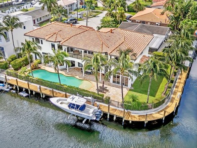 Stunning deep-water point-lot estate in exclusive Harbor Village - photo 8