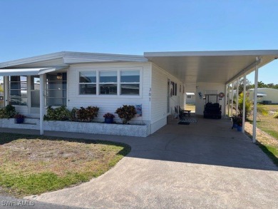 Caloosahatchee River Home For Sale in Fort Myers Florida