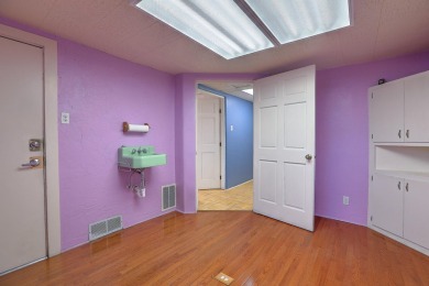 Work and live from home!  This mixed-used zoned property (MX-L)