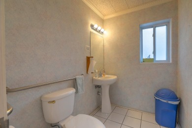 Work and live from home!  This mixed-used zoned property (MX-L)