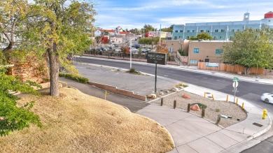 Work and live from home!  This mixed-used zoned property (MX-L)