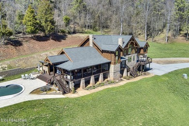 STUNNING! Luxury log home nestled on just over 8 acres with 270 - photo 3