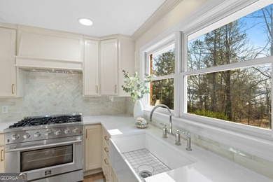 LAKE TOBESOFKEE WATERFRONT ESTATE WITH 525 FEET OF SHORELINE, 2 - photo 24
