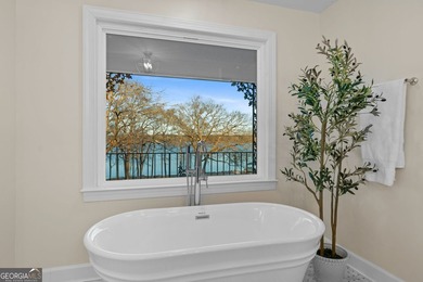 LAKE TOBESOFKEE WATERFRONT ESTATE WITH 525 FEET OF SHORELINE, 2 - photo 50