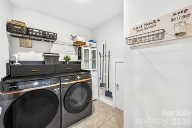 Welcome to this well-kept 2021 Stanley Martin Hazelwood home - photo 16