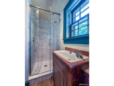 Warren's Landing on the Pomperaug is an extraordinary estate - photo 17