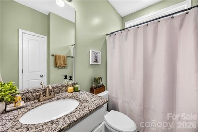 Welcome to this well-kept 2021 Stanley Martin Hazelwood home - photo 18