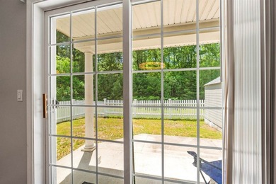 Perhaps the nicest 4 Bedroom home on Brunswick Landing. Easy - photo 18