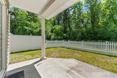 Perhaps the nicest 4 Bedroom home on Brunswick Landing. Easy - photo 19