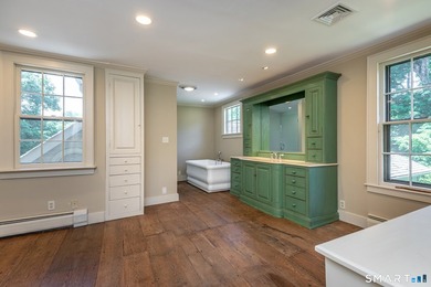 Warren's Landing on the Pomperaug is an extraordinary estate - photo 20