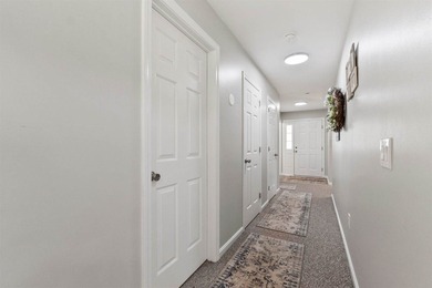 Perhaps the nicest 4 Bedroom home on Brunswick Landing. Easy - photo 21