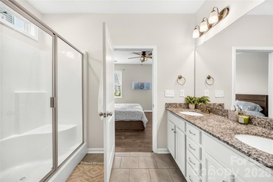 Welcome to this well-kept 2021 Stanley Martin Hazelwood home - photo 22