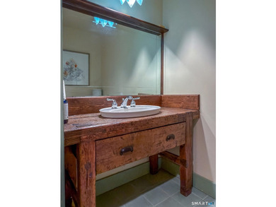 Warren's Landing on the Pomperaug is an extraordinary estate - photo 23