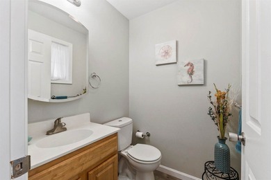 Perhaps the nicest 4 Bedroom home on Brunswick Landing. Easy - photo 24