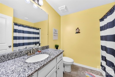 Welcome to this well-kept 2021 Stanley Martin Hazelwood home - photo 25