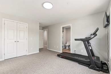 Perhaps the nicest 4 Bedroom home on Brunswick Landing. Easy - photo 31