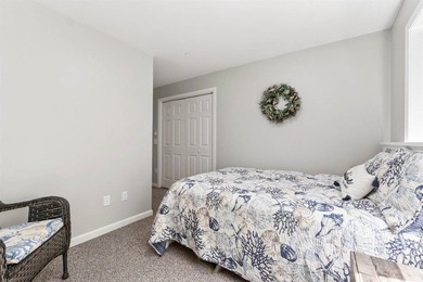 Perhaps the nicest 4 Bedroom home on Brunswick Landing. Easy - photo 37