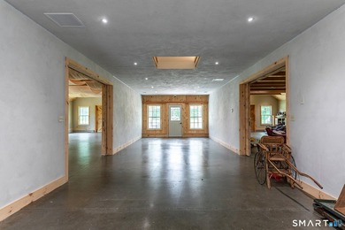 Warren's Landing on the Pomperaug is an extraordinary estate - photo 38
