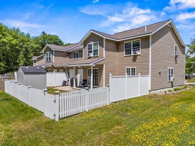 Perhaps the nicest 4 Bedroom home on Brunswick Landing. Easy - photo 41