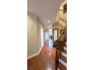 Welcome to this stunning Colonial home in the highly desirable - photo 3