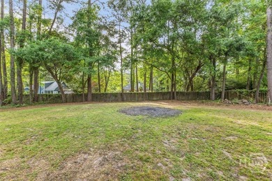 Welcome to your private retreat in Oak Point! Situated on a - photo 48
