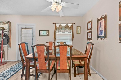 Beautiful 2nd floor 2 bed/1.5 baths lakefront condo with - photo 10