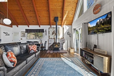 Welcome to Groveland, the gateway to Yosemite! Nestled on a - photo 4