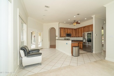 Great price, great location! This lovely 4 bedroom, 3 bath home - photo 8