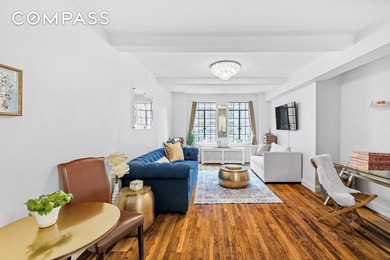 Welcome to your perfect urban sanctuary in the heart of - photo 1