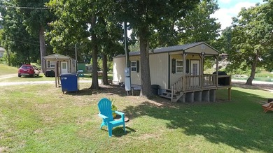 SPRING RIVER: Riverside Resort with approx. 800 ft. of Spring - photo 19