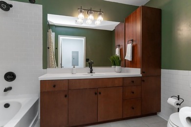 This one-bedroom condo nestled in the Northshore area offers - photo 22