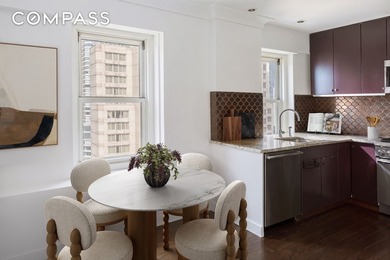 ICONIC LUXURY PENTHOUSE / OASIS IN THE SKY - Sought after 3 - photo 3