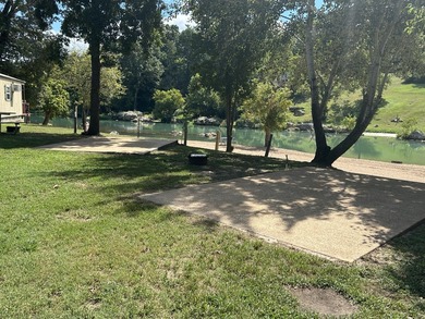 SPRING RIVER: Riverside Resort with approx. 800 ft. of Spring - photo 38