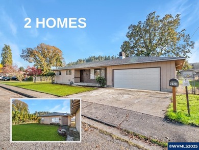 ** 2 HOMES ** DUAL LIVING in Sweet Home on .33 acre! This 1564