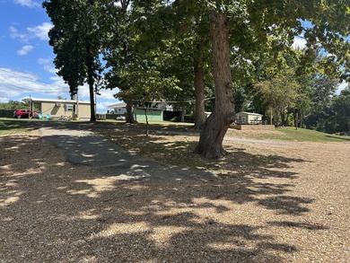 SPRING RIVER: Riverside Resort with approx. 800 ft. of Spring - photo 42