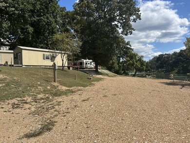 SPRING RIVER: Riverside Resort with approx. 800 ft. of Spring - photo 43