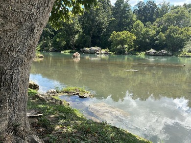 SPRING RIVER: Riverside Resort with approx. 800 ft. of Spring - photo 44